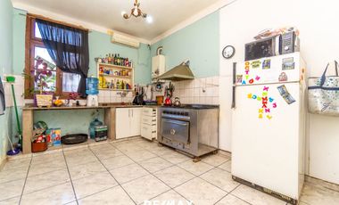 VENTA LOTE + CASAS + LOCAL EN EL MACROCENTRO
