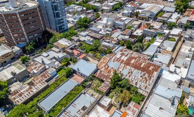 VENTA LOTE + CASAS + LOCAL EN EL MACROCENTRO