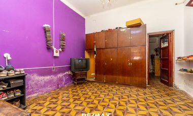 VENTA LOTE + CASAS + LOCAL EN EL MACROCENTRO