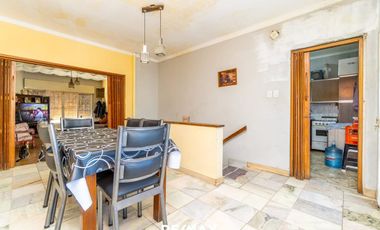 VENTA LOTE + CASAS + LOCAL EN EL MACROCENTRO
