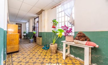 VENTA LOTE + CASAS + LOCAL EN EL MACROCENTRO