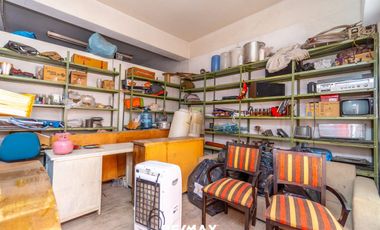 VENTA LOTE + CASAS + LOCAL EN EL MACROCENTRO
