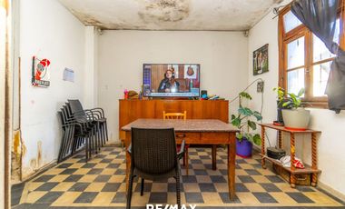 VENTA LOTE + CASAS + LOCAL EN EL MACROCENTRO