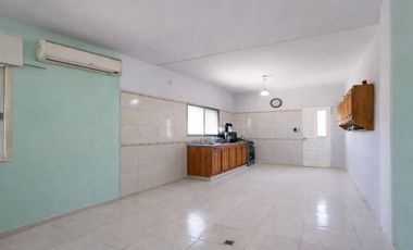 ALQUILER CASA VILLA DE MAYO, 300 M2
