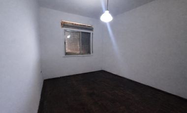 ALQUILER CASA VILLA DE MAYO, 300 M2