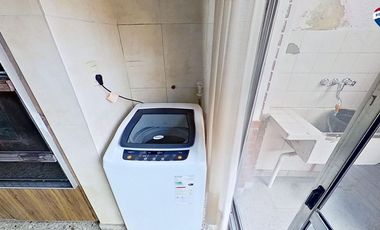 VENTA CASA 4 AMBIENTES CON JARDIN COCHERA SARANDI