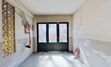 CASA 3 AMBIENTES VENTA FLORESTA + SEGUNDA VIVIENDA