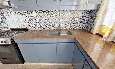CASA 3 AMBIENTES VENTA FLORESTA + SEGUNDA VIVIENDA