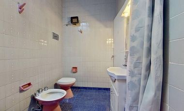 CASA 3 AMBIENTES VENTA FLORESTA + SEGUNDA VIVIENDA