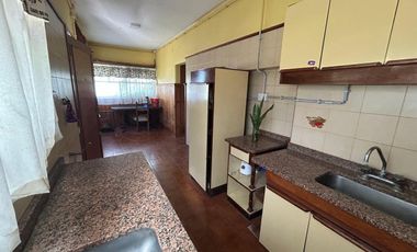 VENDE CASA 3 AMBIENTES Y LOTE 300MTS  FCIO.VARELA