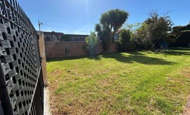 VENDE CASA 3 AMBIENTES Y LOTE 300MTS  FCIO.VARELA