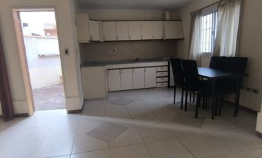 VENTA DE DUPLEX COMPLEJO CERRADO, CIUDAD MENDOZA