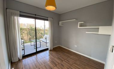 Casa 2 habitaciones en alquiler Lomas de Russell