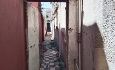 VENTA LOTE CON 3 VIVIENDAS SARANDÍ. TERRAZA JARDIN
