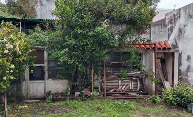 VENTA LOTE CON 3 VIVIENDAS SARANDÍ. TERRAZA JARDIN