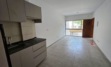 Dpto 1 dormitorio Bombal Cochera y Ascensor