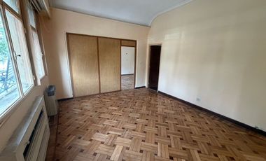 ALQUILER COMERCIAL PATERNAL 6 AMBIENTES BALCON