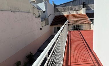 Venta casa 5 amb, pileta,  garage Floresta