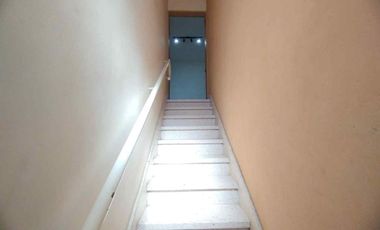 ALQUILA IMPECABLE PLANTA ALTA 4 DORM. - B° SUR