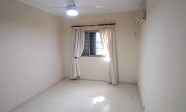ALQUILA IMPECABLE PLANTA ALTA 4 DORM. - B° SUR