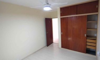 ALQUILA IMPECABLE PLANTA ALTA 4 DORM. - B° SUR