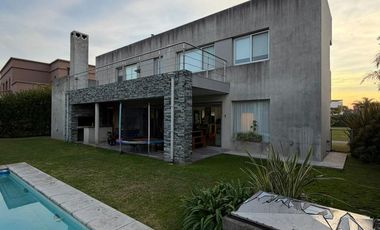 Casa en alquiler en Nuevo Quilmes