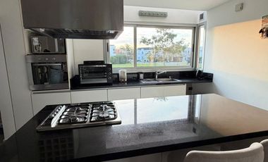 Casa en alquiler en Nuevo Quilmes