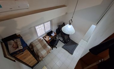 Casa de un dormitorio con altillo en alquiler