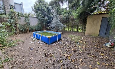 Casa de un dormitorio con altillo en alquiler