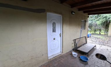 Casa de un dormitorio con altillo en alquiler