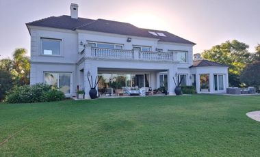 Casa a la venta en Buenos Aires Golf Club Bella Vista