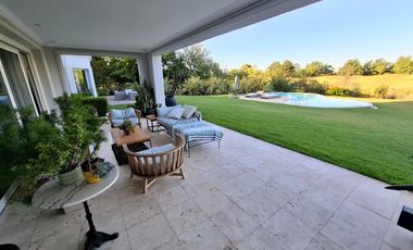 Casa a la venta en Buenos Aires Golf Club Bella Vista