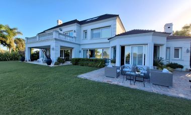 Casa a la venta en Buenos Aires Golf Club Bella Vista