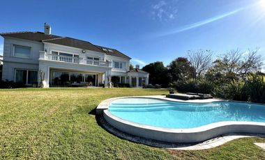 Casa a la venta en Buenos Aires Golf Club Bella Vista