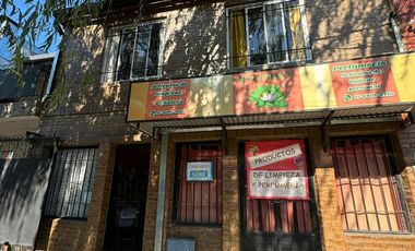 Venta casa en Bella Vista de 5 ambientes