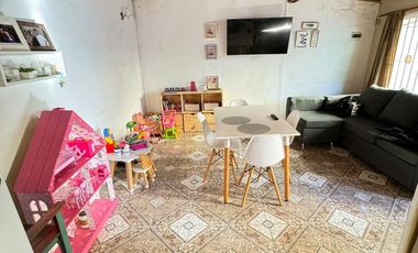 Venta casa en Bella Vista de 5 ambientes