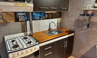 PH 5 ambientes, patio, balcón. A 100 metros de Hipólito Yrigoyen VENTA
