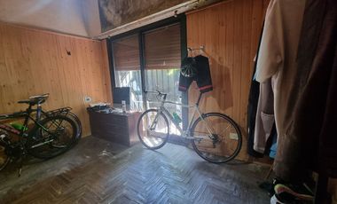 PH 5 ambientes, patio, balcón. A 100 metros de Hipólito Yrigoyen VENTA