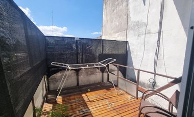 PH 5 ambientes, patio, balcón. A 100 metros de Hipólito Yrigoyen VENTA