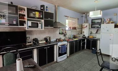 Complejo de 3 Unidades Funcionales zona centro General Roca.