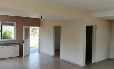 Maschwitz Village, casa en alquiler con pileta