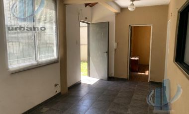 Casa en Venta -   2 locales  - Venta en Blok -  Ramos Mejia Sur