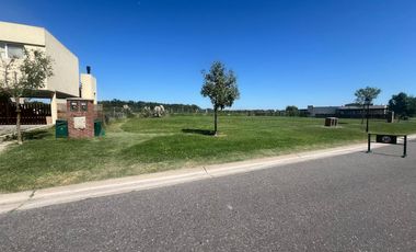 Lote en Venta, 812m2, en San Sebastian, Pilar, GBA Norte