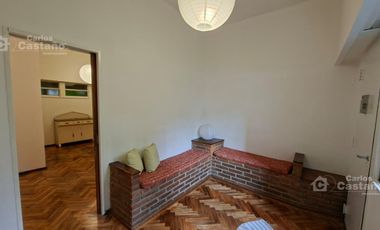 Excelente departamento 1 ambiente y medio. Uso profesional/comercial