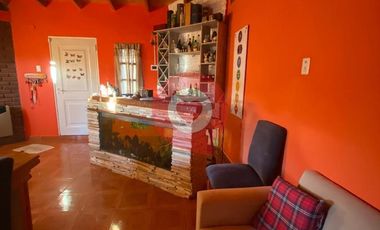 Venta Casa en Catriel. Los Cipreses al 600.