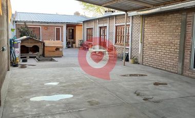 Venta Casa en Catriel. Los Cipreses al 600.