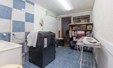 Casa en Venta en Colegiales gran jardín con pileta