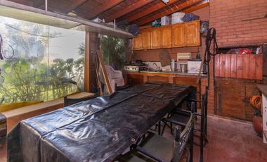 Casa en Venta en Colegiales gran jardín con pileta
