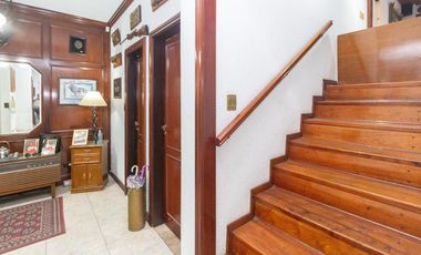 Casa en Venta en Colegiales gran jardín con pileta