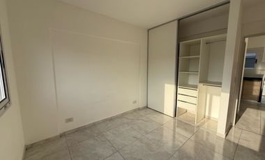 Departamento 2 ambientes en alquiler Moron